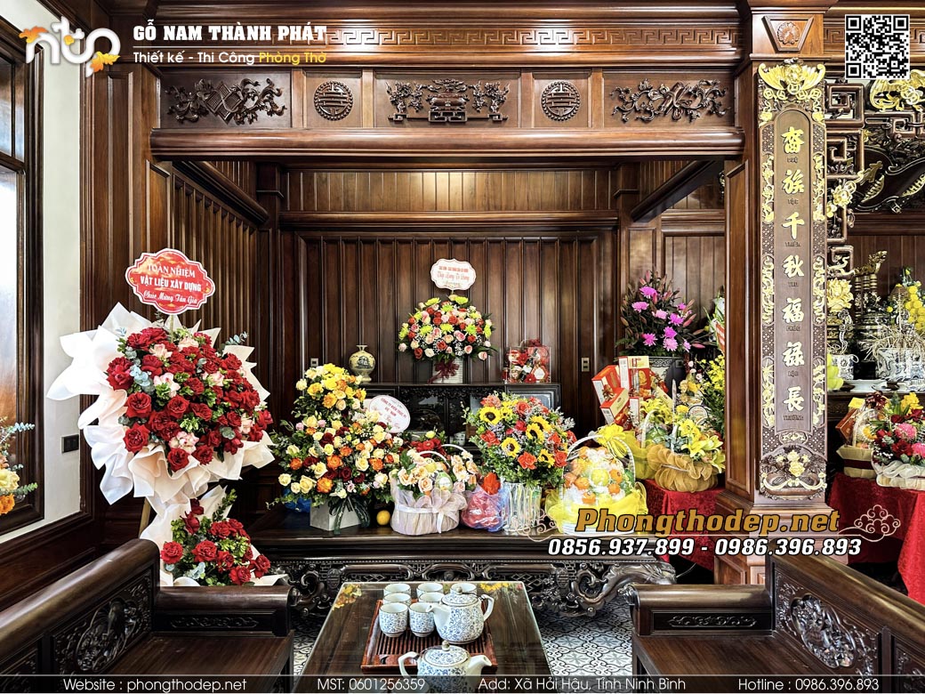 Nội thất gian bên trái phòng thờ biệt thự
